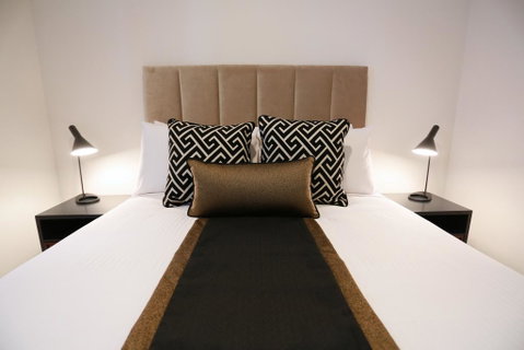 Alex Perry Hotel & Apartments - Kawana Tourism 0