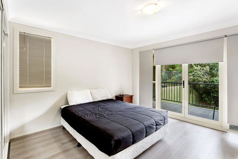 Alida Place, 1 Lagoons Estate - Kawana Tourism 1