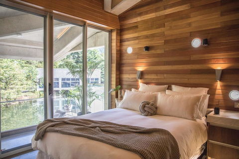 Alkira Award Winning Luxury Beachfront Rainforest Holiday House - Kawana Tourism 1
