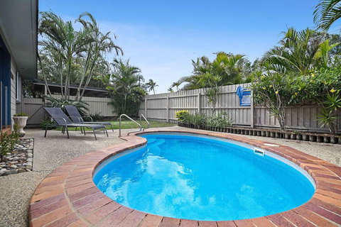 Allamanda Sands - 23 Oriole Avenue - Kawana Tourism 0