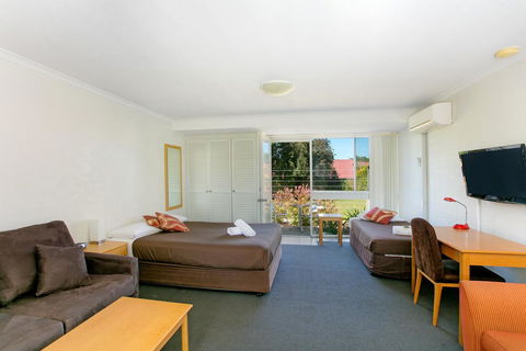 Alloggio Bathurst (previously Bathurst Apartments) - Kawana Tourism 2