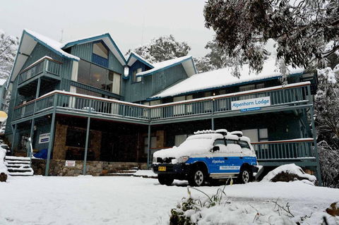 Alpenhorn Lodge - Kawana Tourism 0