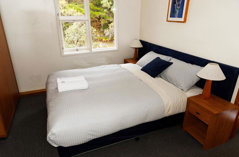 Alpenhorn Lodge - Kawana Tourism 1