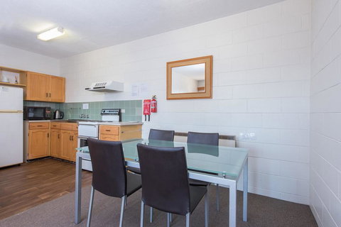 Alpine Apartment - Great Location With Views Of Lake Jindabyne - Kawana Tourism 3