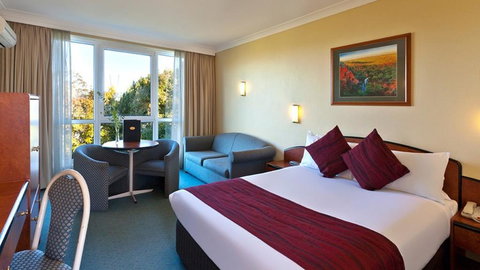 Alpine Motor Inn - Kawana Tourism 3