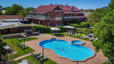 Alzburg Resort - Kawana Tourism 0