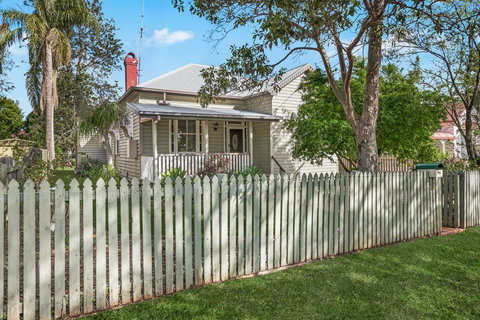 Ambiente Cottage - Pet And Family Friendly - Kawana Tourism 0
