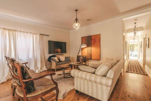 Ambrose On Byng - Central Location W/ 2 Bathroom - Kawana Tourism 0