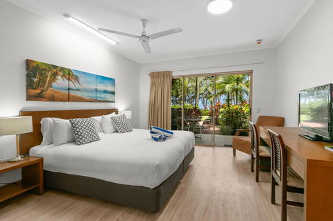 Amphora Resort Luxury Private Apts - Kawana Tourism 1