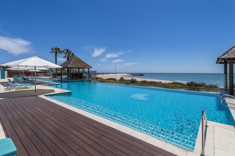 AN OCEAN,BEACH And POOL VIEW APARTMENT - Apt 210 SEASHELLS RESORT - Kawana Tourism 1