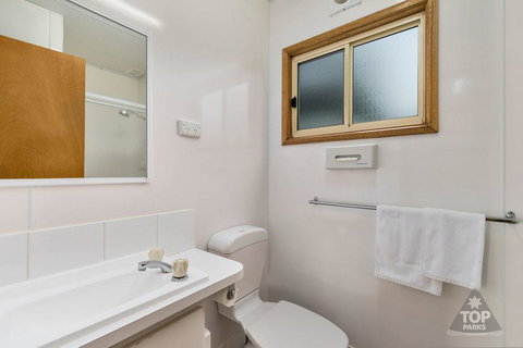 Anchor Belle Holiday Park - Kawana Tourism 1