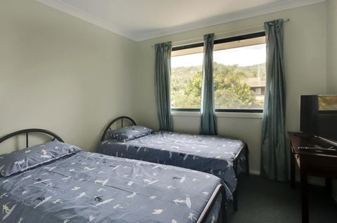 Anchor Down At Hat Head - Kawana Tourism 1