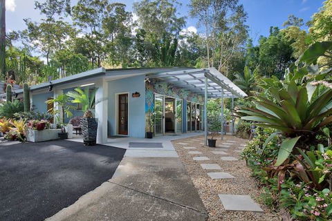 Ancient Gardens Guesthouse & Botanical Gardens - Kawana Tourism 0