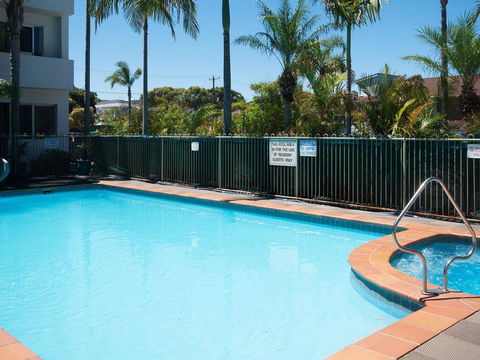 Apartment 3 - Providence - Kawana Tourism 0