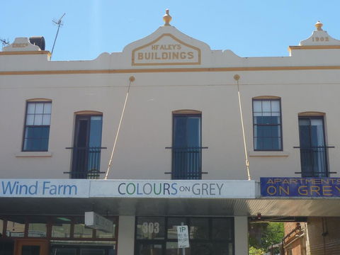 Apartments On Grey - Kawana Tourism 1