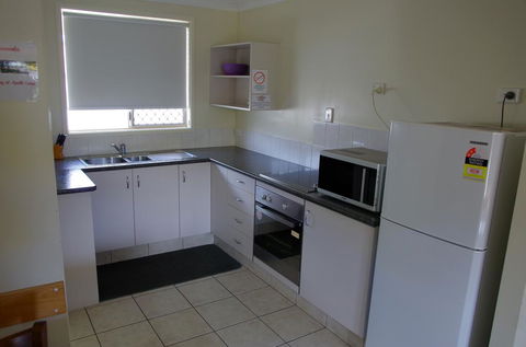 Apollo Lodge - Kawana Tourism 0