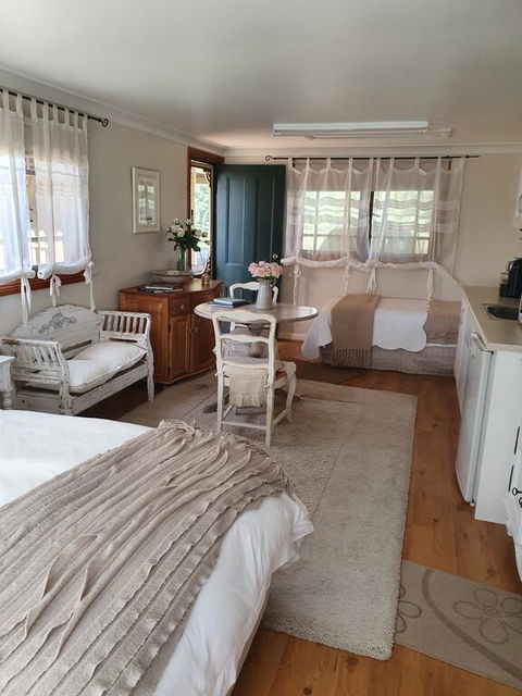 Appin Homestay B & B - Kawana Tourism 2