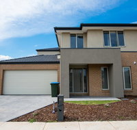 Apple House Point Cook - Kawana Tourism