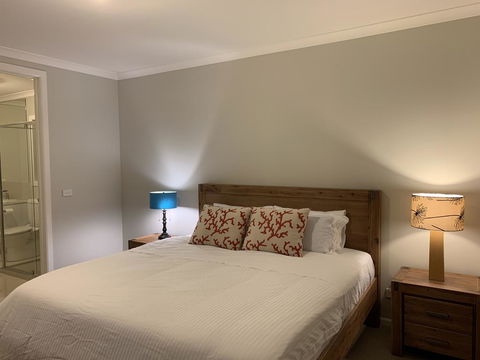 Apple House Truganina - Kawana Tourism 3
