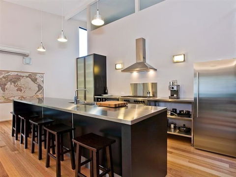 Architecturally Designed Beach House - Kawana Tourism 1