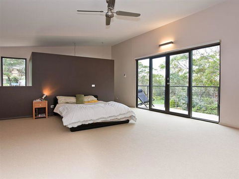 Architecturally Designed Beach House - Kawana Tourism 2