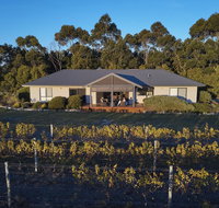 Arimia Estate Guesthouse - Kawana Tourism