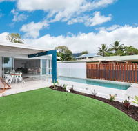 Arlington Beach House - Kawana Tourism