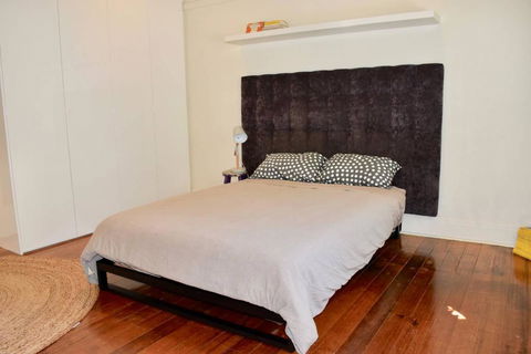 Artistic Apartment In Sunny Elwood Near St Kilda - Kawana Tourism 3