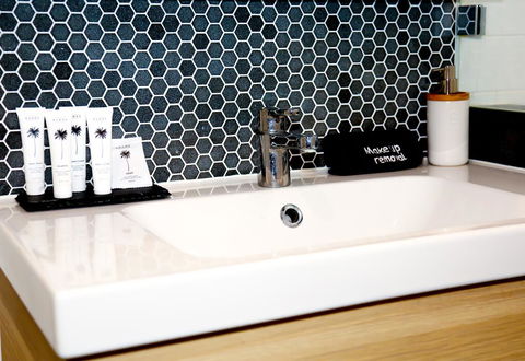 Ashburton Apartment - Kawana Tourism 1