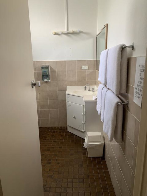 Ashton Motel - Kawana Tourism 2