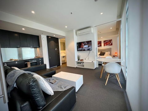 Luxury 2 Bedroom Suite Near Adelaide With A Car Park - Kawana Tourism 0