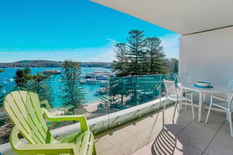 MAN29 - Beautiful 2 BR Apartment Manly Wharf Views - Kawana Tourism 0