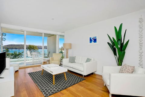 MAN29 - Beautiful 2 BR Apartment Manly Wharf Views - Kawana Tourism 1