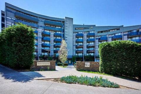 Maribyrnong Marvel Charm With Cityscape Bliss - Kawana Tourism 2
