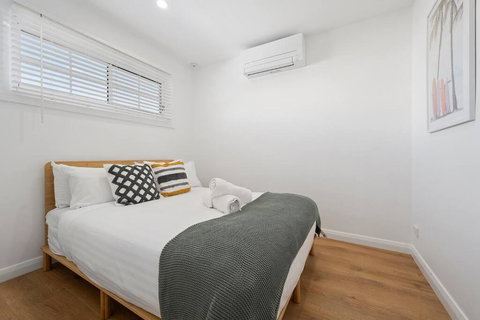 Merewether Beach Loft - Kawana Tourism 2