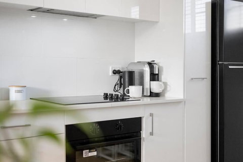 Merewether Beach Loft - Kawana Tourism 3