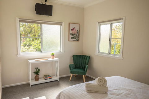Marnita Farmhouse At Golden Grove Estate Winery - Kawana Tourism 3