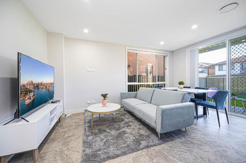 Marsden Park 2 Level Brand New House Near Parks - Kawana Tourism 0