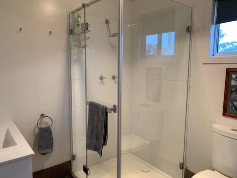 Mascot Cottage - Pet Friendly And Complimentary Breakfast Hamper - Kawana Tourism 3