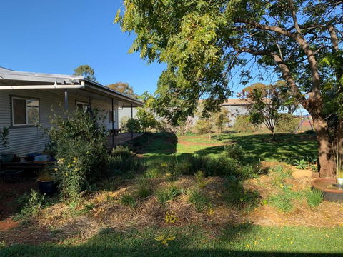 Mascot Cottage - Pet Friendly And Complimentary Breakfast Hamper - Kawana Tourism 2