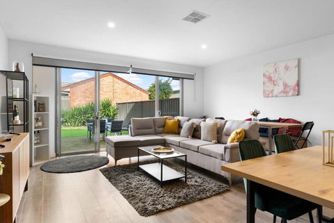 Mellow&Modernized Townhouse-3Beds-Quiet-Anzac Hwy - Kawana Tourism 2