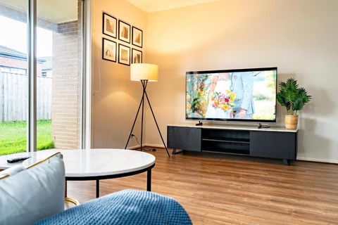 Modern Homely House In Clyde - Kawana Tourism 2