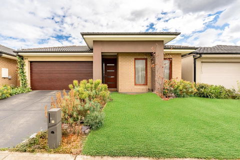 Modern Homely House In Clyde - Kawana Tourism 0