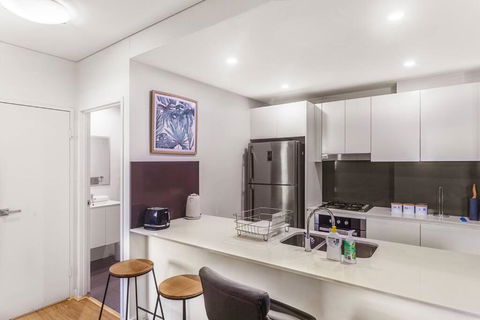 Modern Luxury 3 Bedrm Apt Close To Parramatta, CBD - Kawana Tourism 3