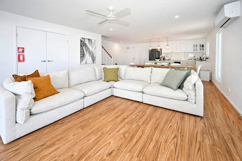 Modern Maroochydore Escape - 3 B/r - Kawana Tourism 2