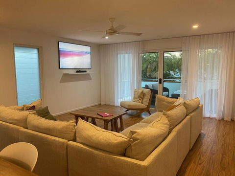 Modern Maroochydore Escape - 3 B/r - Kawana Tourism 1