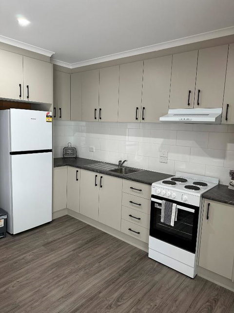 Modern One Bedroom Apartment - Kawana Tourism 1
