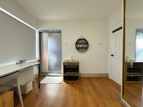 Montrose Double Bed Room Close To City - Kawana Tourism 0