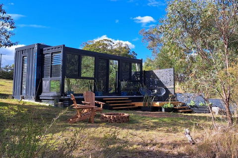 Moogie Pod - Trendy Tiny Getaway - Kawana Tourism 0