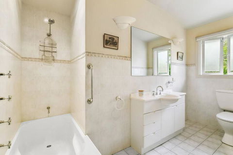 MUS14 - 2 Bedroom Apartment - Muston Street, Mosman - Kawana Tourism 1